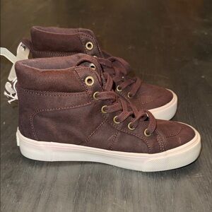 Size 13 Old Navy Brown Lace Up Boot